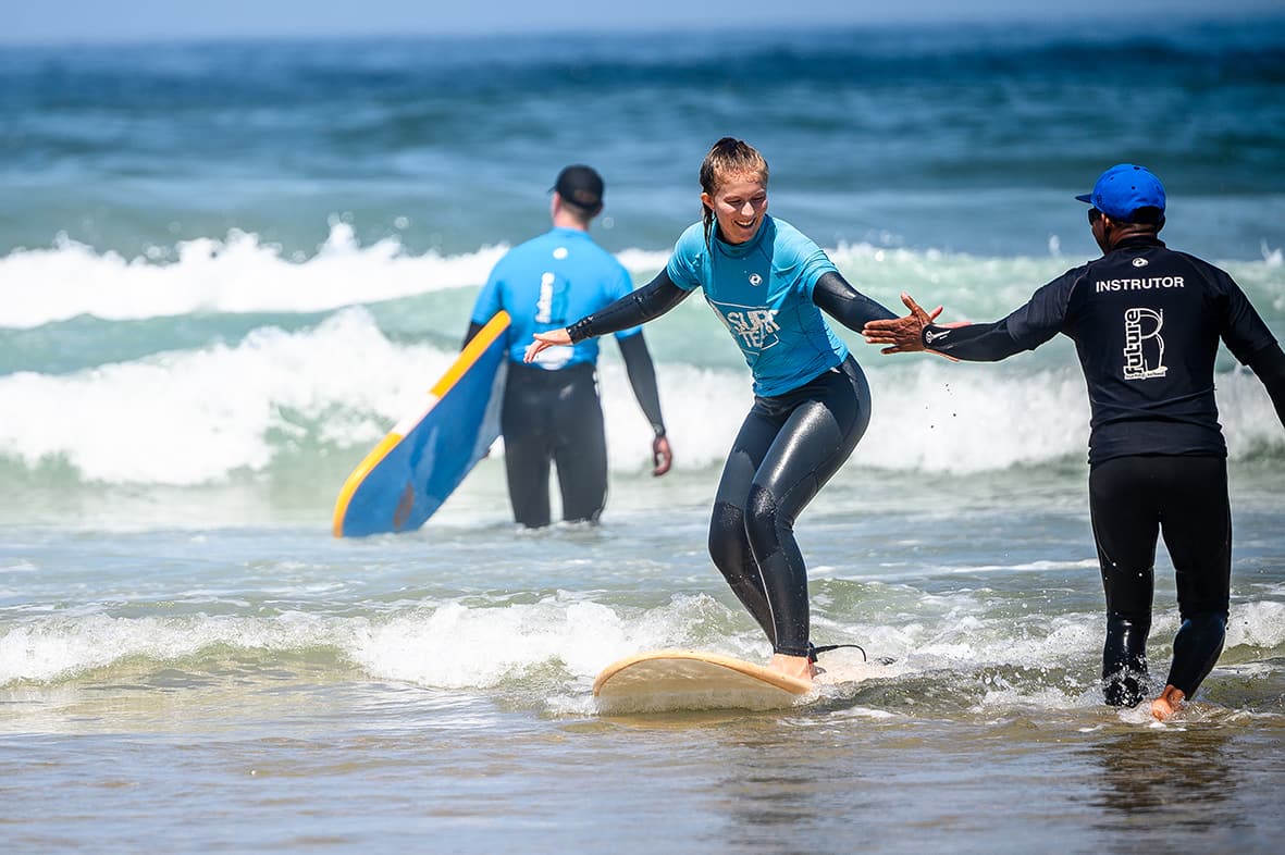 surf lessons 